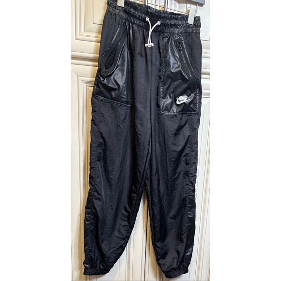 Nike Women's Black Sportswear Woven Cargo Rebel Track Jogger Pants Size XS - Picture 5 of 13